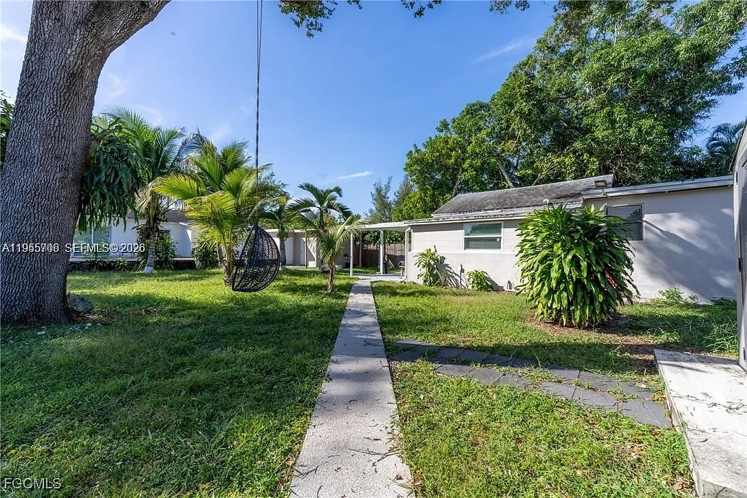 2 bed, 2.0 bath, $3,200 — Photo 2