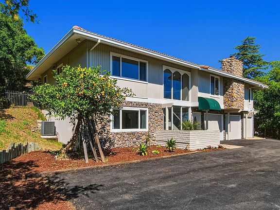 4th image of 536 Golf Club Rd