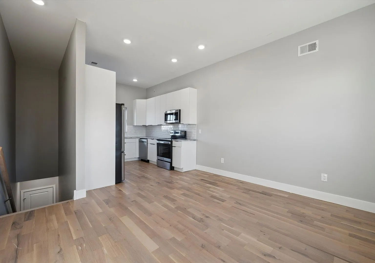 5412 Delancey St — Photo 4