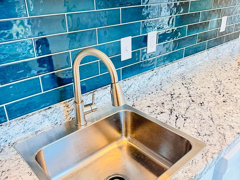 908 Hudson Ave FHY Properties, LLC — Photo 57