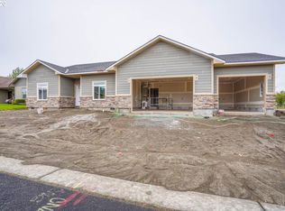 2465 NE 8th St, Hermiston, OR 97838