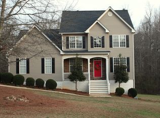 30 Dundee Pl, Sharpsburg, GA 30277