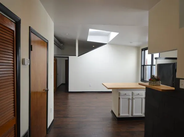 1126 Walnut St #3R, Philadelphia, PA 19107