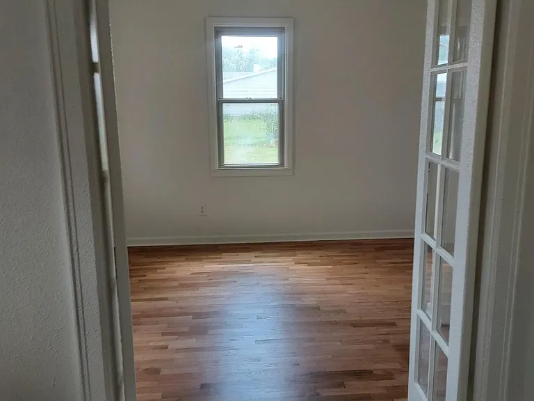 403 S Somerset St — Photo 10