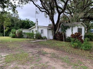 73 Suwannee Ave, Tarpon Springs, FL 34689