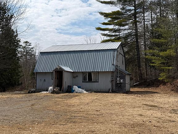 4th image of 408 Bowden Road
