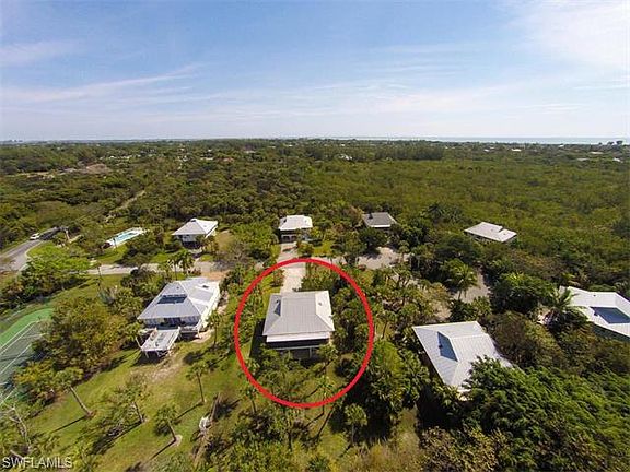 3rd image of 748 Marthas Ln