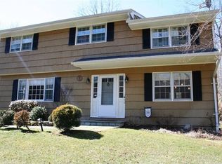 153 Wilton Rd E, Ridgefield, CT 06877