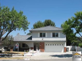 22304 Barbacoa Dr, Santa Clarita, CA 91350