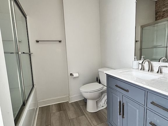 2nd image of 201 E Lafayette St #3A