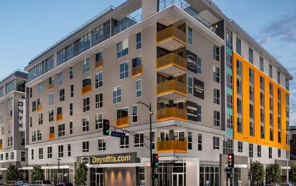1st image of 440 W Pico Blvd #323