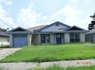 39 Sarah St, Westwego, LA 70094