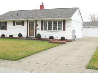 1727 Leah Dr, North Tonawanda, NY