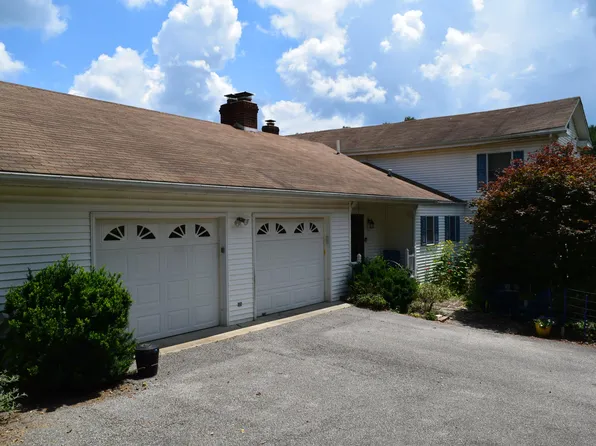 369 Wild Cherry Rd NE, Pilot, VA 24138