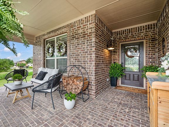 2nd image of 1701 McGee Ave