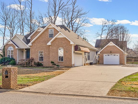 2nd image of 2830 Prince Dr