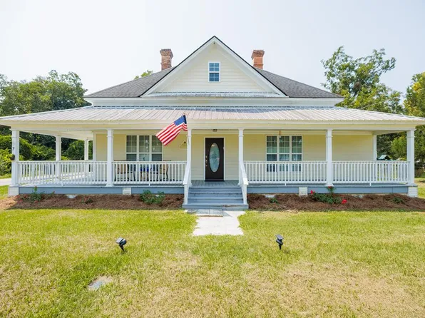 388 Jones St, Stockton, GA 31645