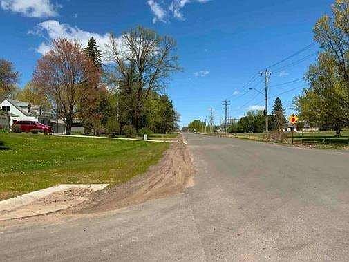 5th image of 408 Cherry Ave N