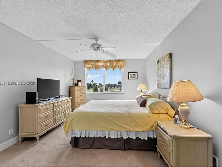 8900 Washington Blvd #410 — Photo 15