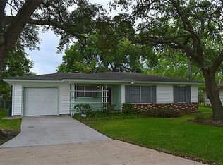 316 W Wilkins St, League City, TX 77573