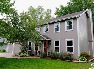 2705 W 27th Ter, Lawrence, KS 66047