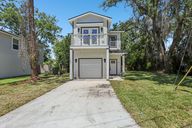 photo property thumbnail