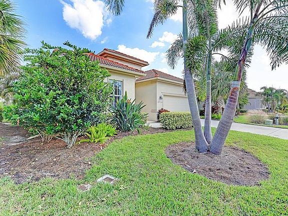 3rd image of 2730 Sawgrass Ct