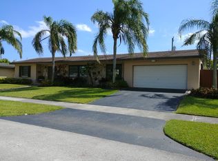 9800 SW 158th St, Miami, FL 33157