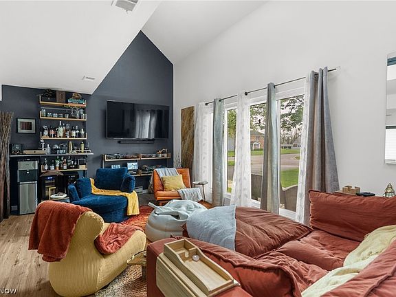 4th image of 5472 Callaway Cir #2