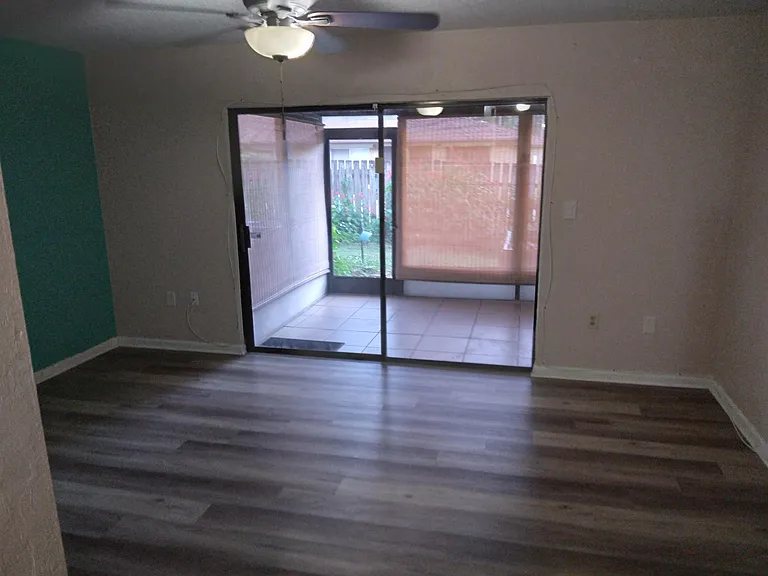 4415 NW 41st Pl — Photo 12