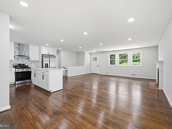 4th image of 5030 Leland Dr