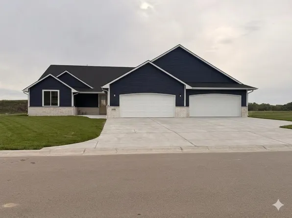 2624 S Willow Oak St, Wichita, KS 67230