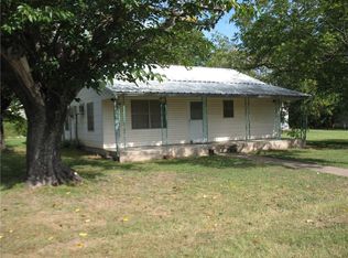 204 Chestnut St, Gustine, TX 76455