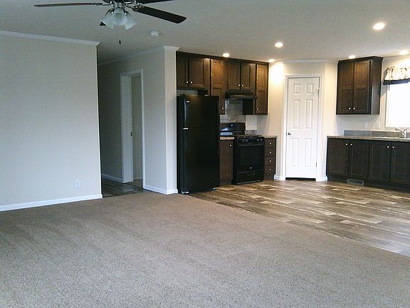 5th image of 1563 Lansing Ave