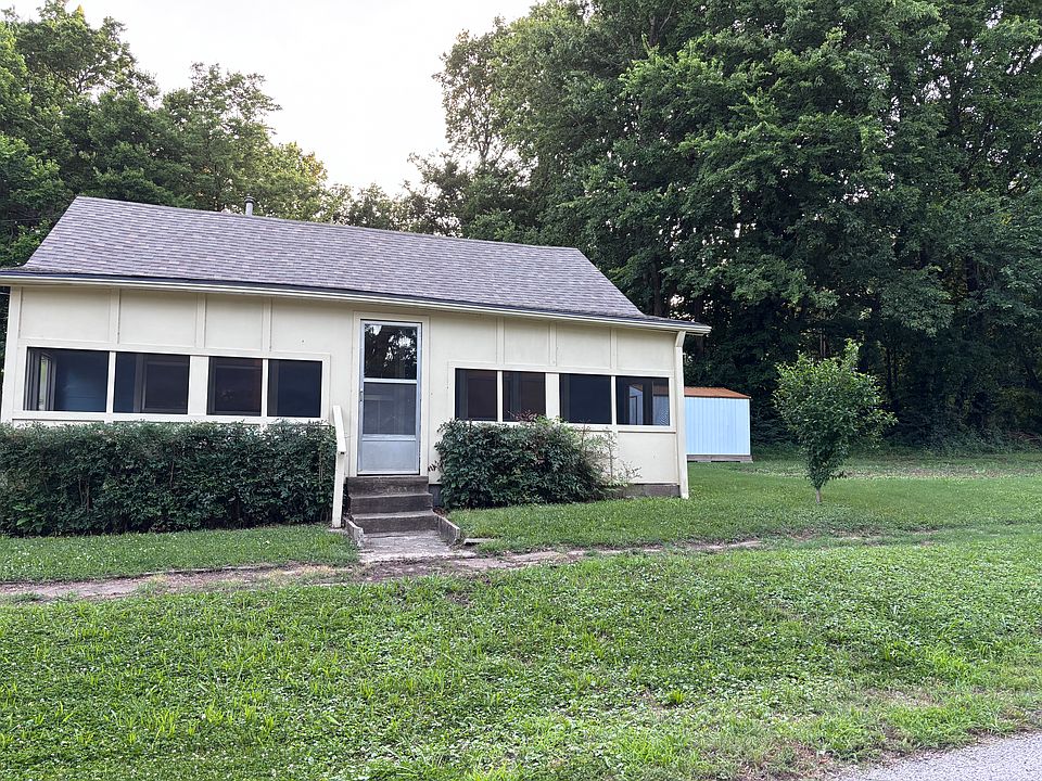 1st image of 301 N Kates Ave