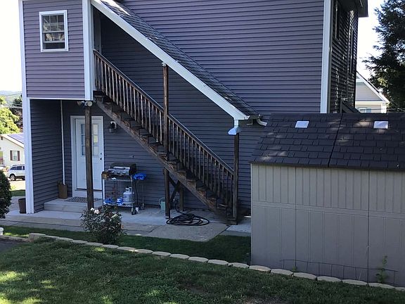 2nd image of 4 King St