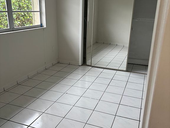 5th image of 4440 SW 98th Ave #1