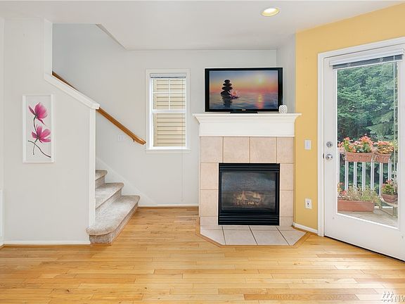 4th image of 12537 27th Ave NE