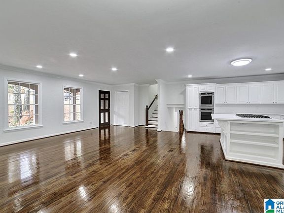 4th image of 636 Paden Dr
