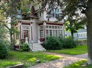 35 Thomas St #2, Portland, ME 04102