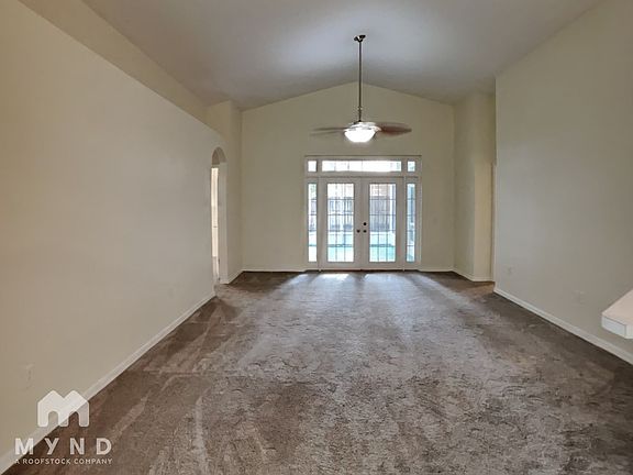 4th image of 3318 Manor Cove Cir