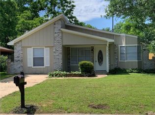 2410 Hardwood Dr, Bryan, TX 77803