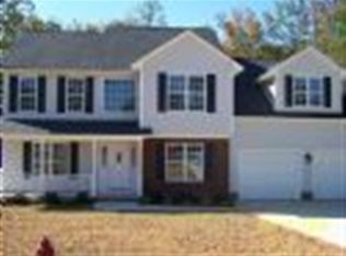 17 Fairbarn Rd, Sanford, NC 27332