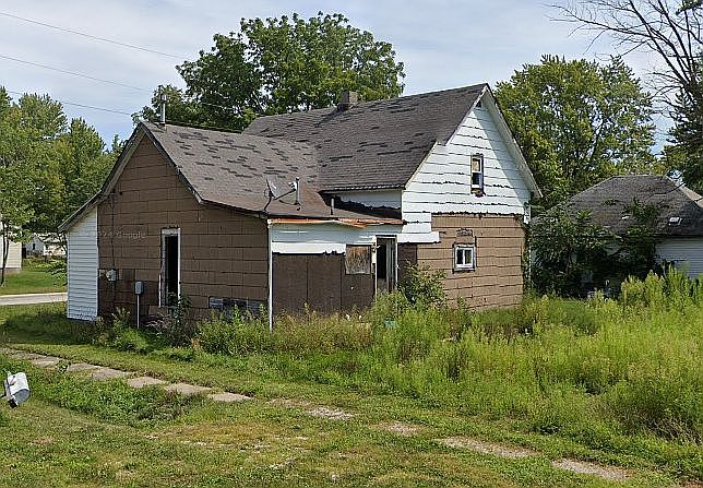 2nd image of 200 E Morgan St