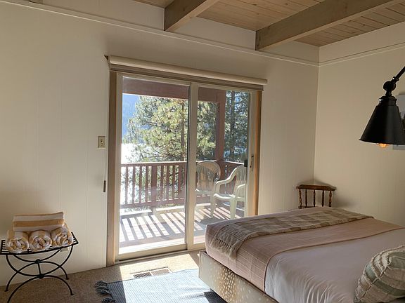 Queen bedroom deck and hot tub access