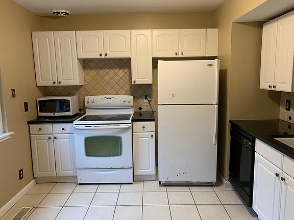 2nd image of 7703 Scotland Dr