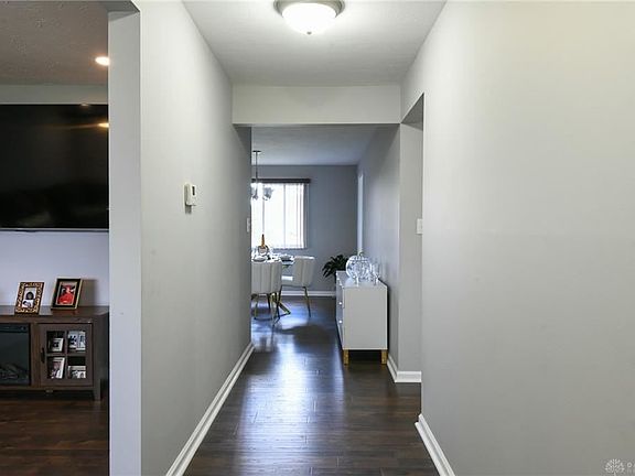 5th image of 4550 Berquist Dr