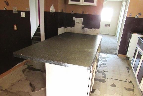 4th image of 226 Loxley Dr