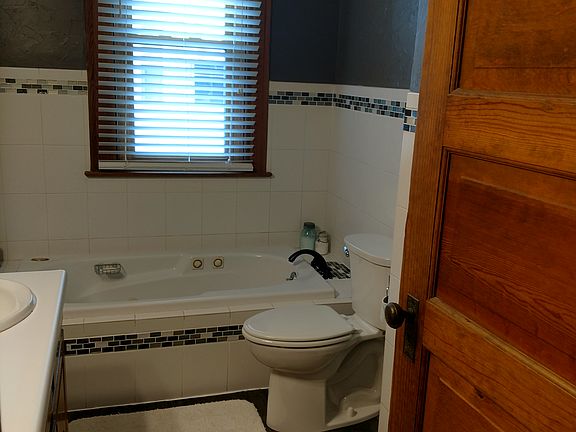 4th image of 408 N Morgan St