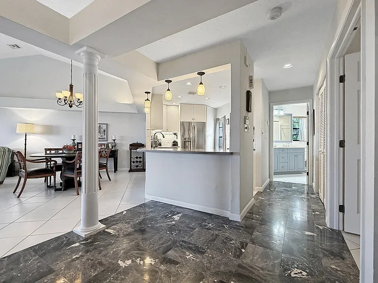 522 Coakley Bay Est #EB — Photo 6